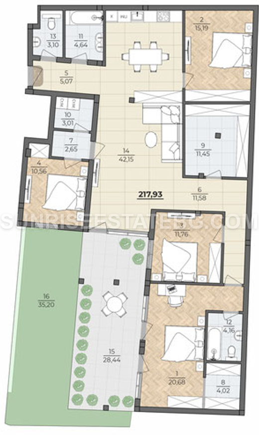 SPACIOUS FOUR-ROOM APARTMENT