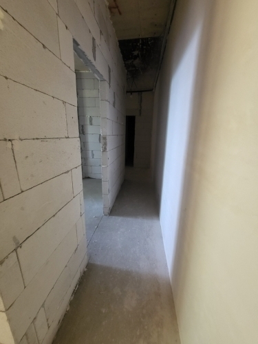 SPACIOUS FOUR-ROOM APARTMENT